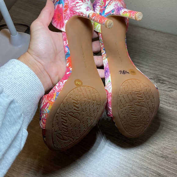 Gianni Bini, size 8, women’s high heels, floral, multicolor - Picture 5 of 6